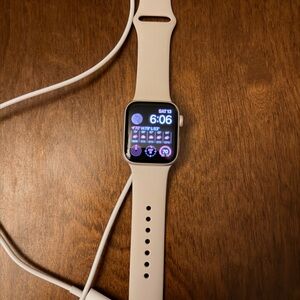 New without box Apple Watch SE